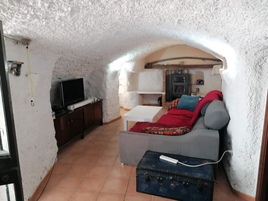 3 soveværelse Hulehus til salg i Cuevas del Campo med swimmingpool - € 99.950 (Ref: 9004650)