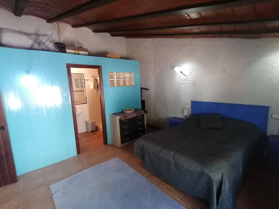 3 soveværelse Hulehus til salg i Cuevas del Campo med swimmingpool - € 99.950 (Ref: 9004650)