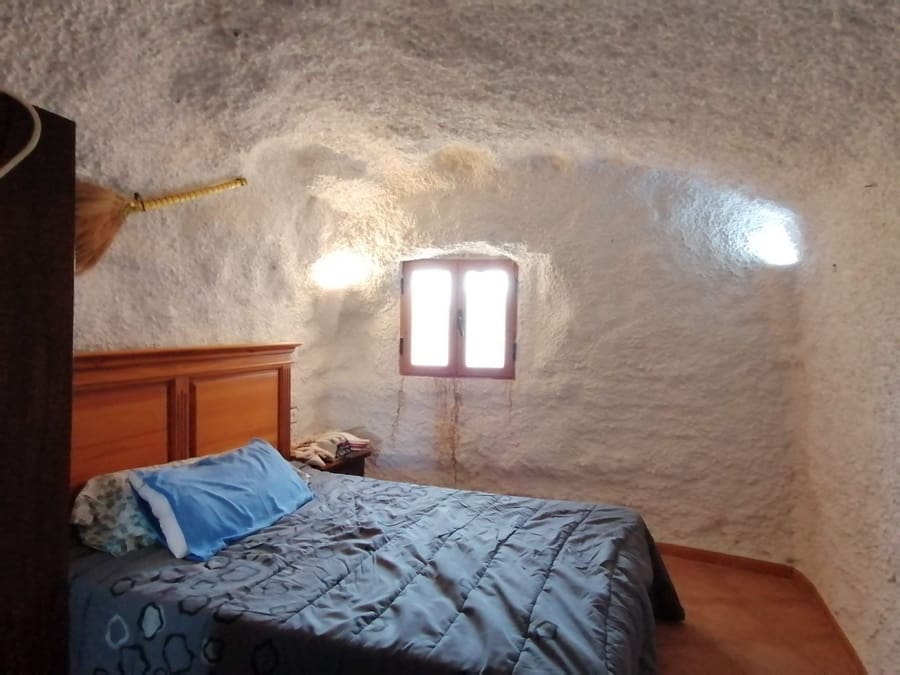 3 soveværelse Hulehus til salg i Cuevas del Campo med swimmingpool - € 99.950 (Ref: 9004650)