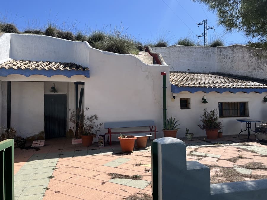 3 soveværelse Hulehus til salg i Cuevas del Campo med swimmingpool - € 99.950 (Ref: 9004650)