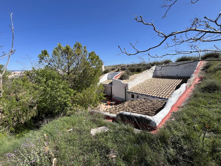 3 soveværelse Hulehus til salg i Cuevas del Campo med swimmingpool - € 99.950 (Ref: 9004650)