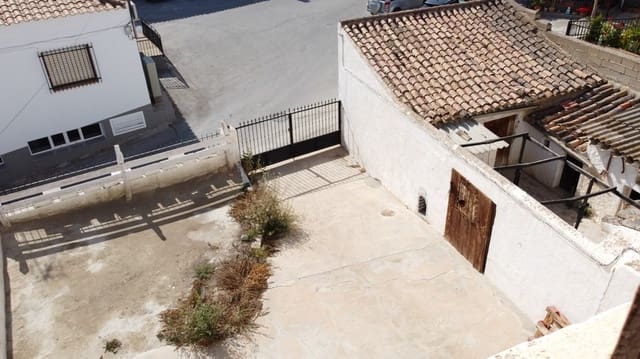 6 soveværelse Byhus til salg i Benamaurel - € 64.000 (Ref: 9135920)