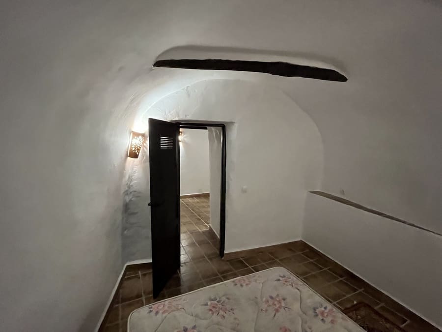 4 soveværelse Hulehus til salg i Cortes de Baza - € 118.950 (Ref: 9144331)