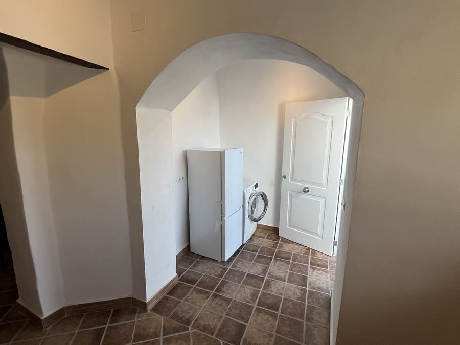 4 soveværelse Hulehus til salg i Cortes de Baza - € 118.950 (Ref: 9144331)