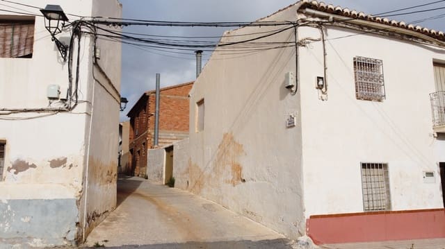 5 soveværelse Byhus til salg i Caniles - € 100.000 (Ref: 9144332)