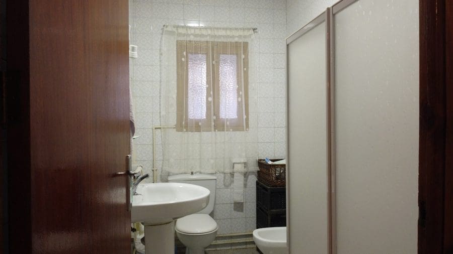 5 makuuhuone Maalaistalo myytävänä paikassa Caniles - 100 000 € (Ref: 9144332)