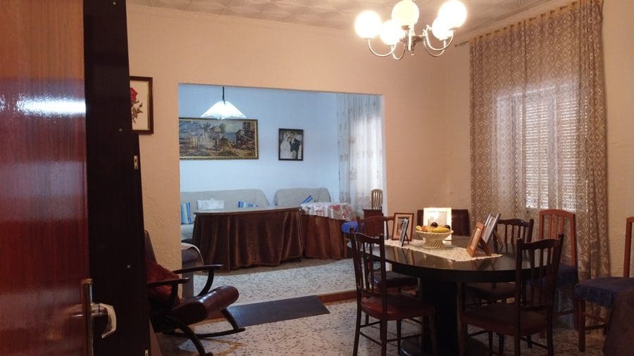 5 makuuhuone Maalaistalo myytävänä paikassa Caniles - 100 000 € (Ref: 9144332)