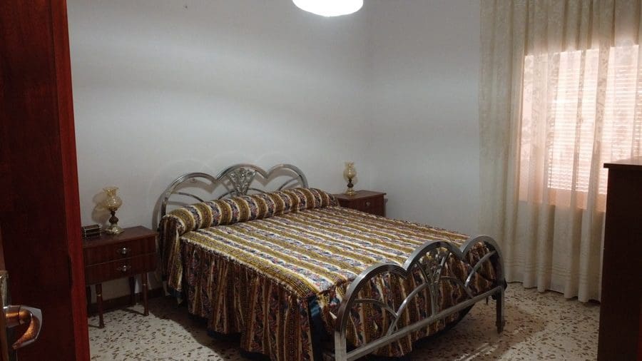 5 makuuhuone Maalaistalo myytävänä paikassa Caniles - 100 000 € (Ref: 9144332)