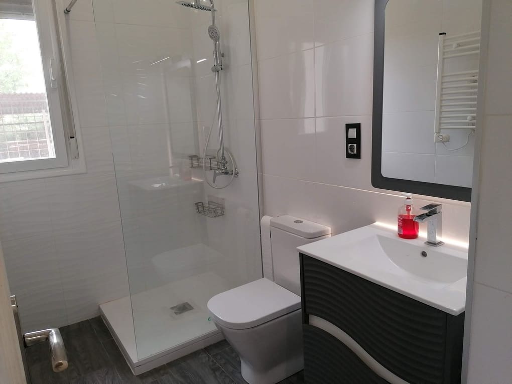 3 soverom Finca/Herregård til salgs i Gor med svømmebasseng - € 199 500 (Ref: 9176962)