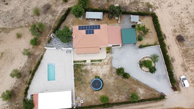 3 soveværelse Finca/Landehus til salg i Gor med swimmingpool - € 199.500 (Ref: 9176962)