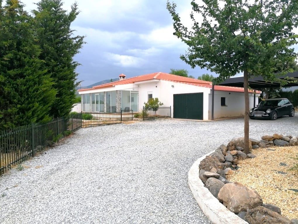 3 soverom Finca/Herregård til salgs i Gor med svømmebasseng - € 199 500 (Ref: 9176962)