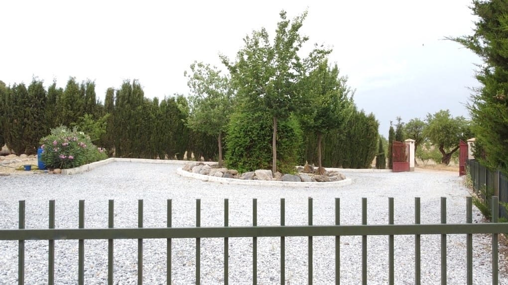 3 soverom Finca/Herregård til salgs i Gor med svømmebasseng - € 199 500 (Ref: 9176962)