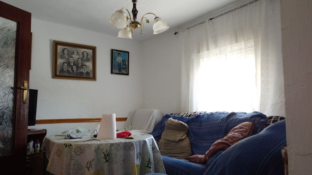 4 soveværelse Byhus til salg i Zujar - € 36.000 (Ref: 9193366)