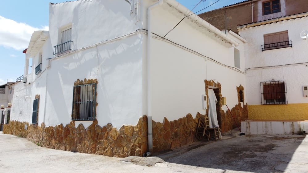 4 soveværelse Byhus til salg i Zujar - € 36.000 (Ref: 9193366)