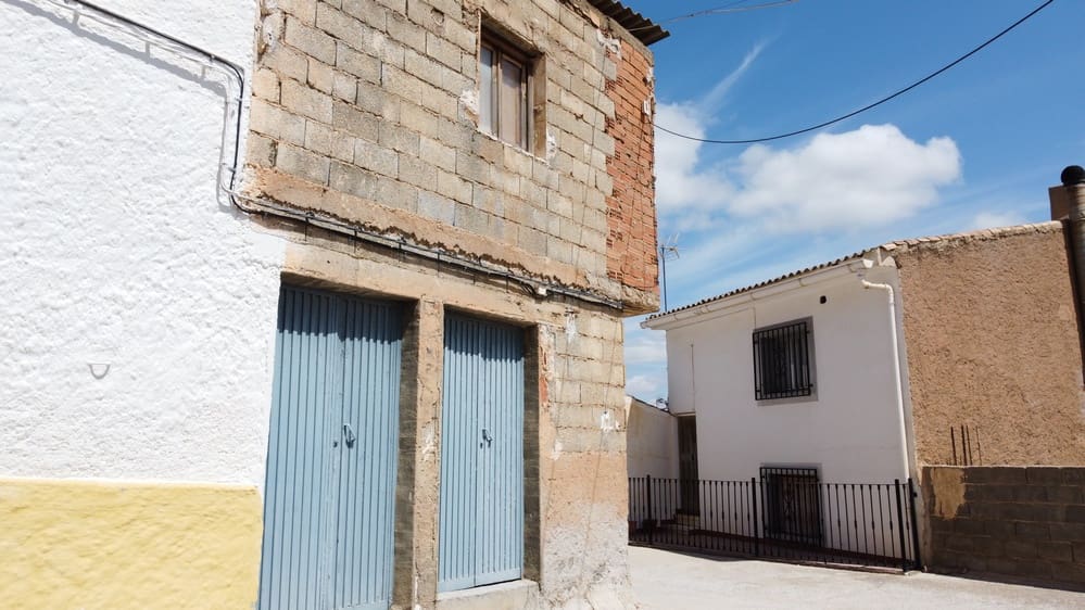 4 soveværelse Byhus til salg i Zujar - € 36.000 (Ref: 9193366)