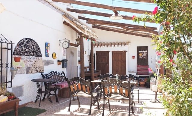 4 quarto Casa de Caverna para venda em El Margen, Cúllar - 100 000 € (Ref: 9208942)