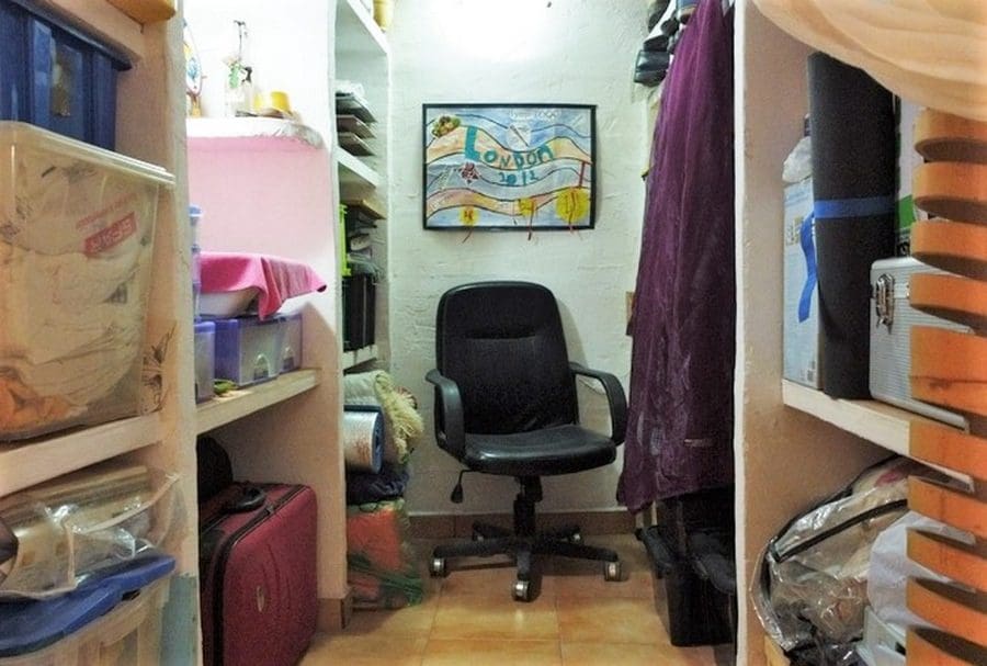 4 soveværelse Hulehus til salg i El Margen - € 100.000 (Ref: 9208942)