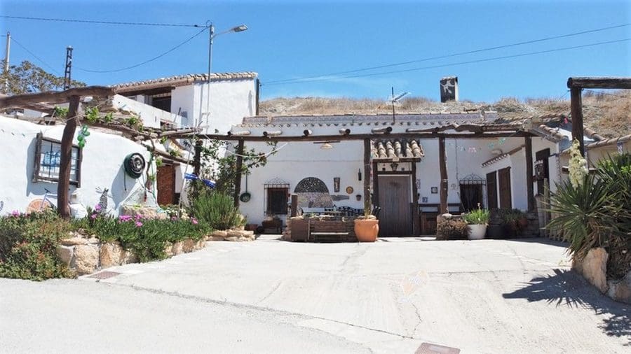 4 soveværelse Hulehus til salg i El Margen - € 100.000 (Ref: 9208942)