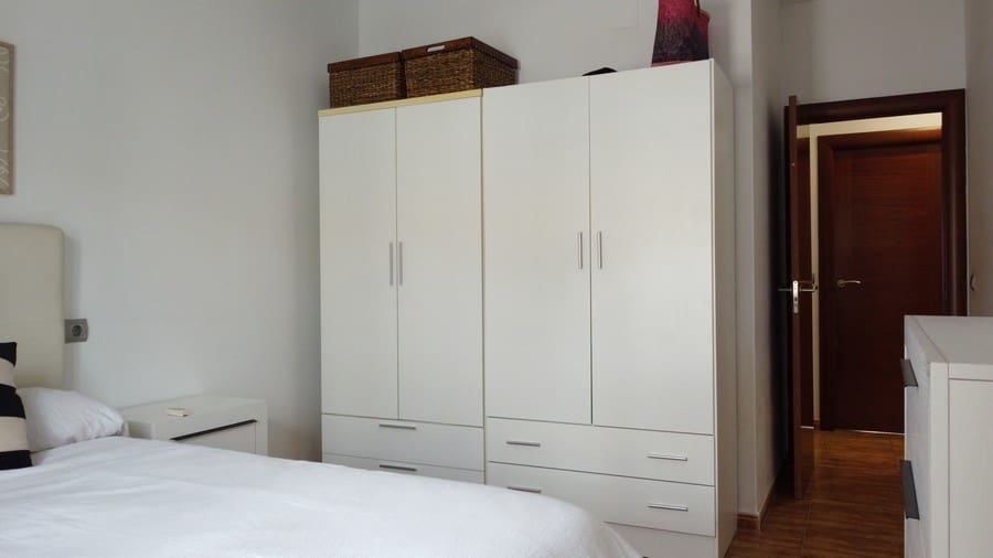 4 soveværelse Finca/Landehus til salg i Zujar med swimmingpool - € 340.000 (Ref: 9230680)