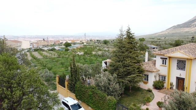 4 soveværelse Finca/Landehus til salg i Zújar med swimmingpool - € 340.000 (Ref: 9230680)