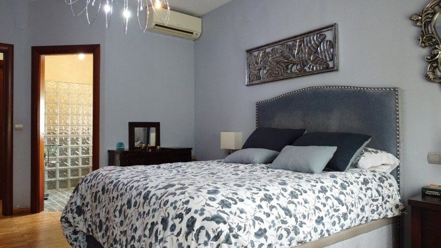 Finca/Casa Rural de 4 habitaciones en Zújar en venta - 299.995 € (Ref: 9230680)