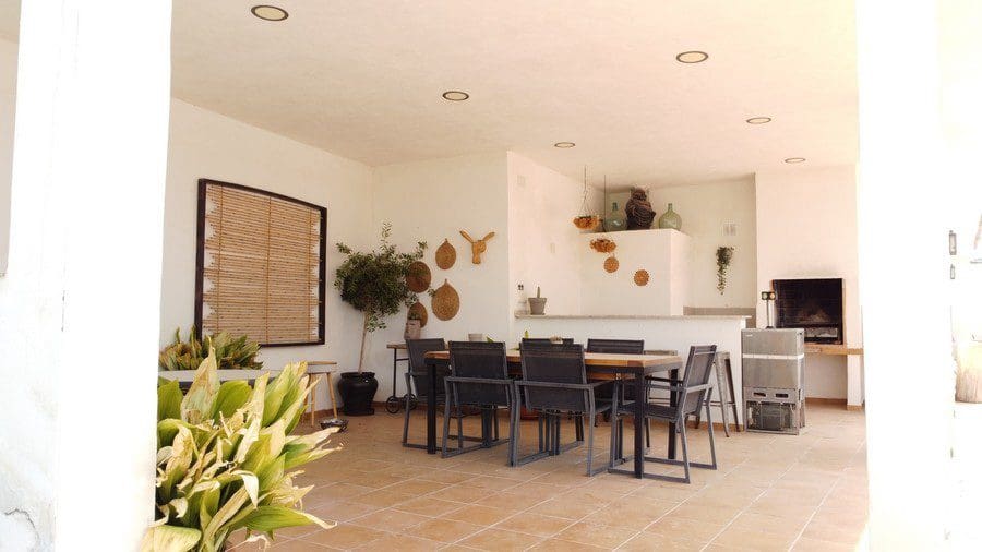 Finca/Casa Rural de 4 habitaciones en Zújar en venta - 299.995 € (Ref: 9230680)