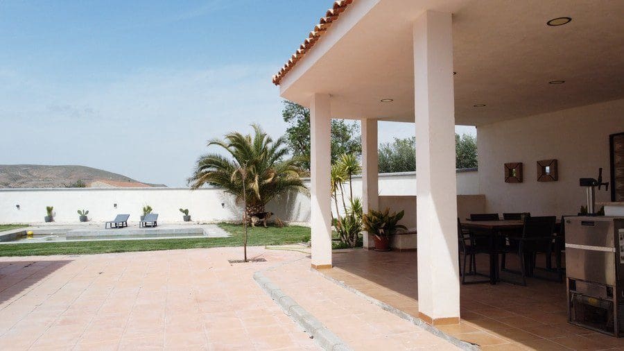 Finca/Casa Rural de 4 habitaciones en Zújar en venta - 299.995 € (Ref: 9230680)