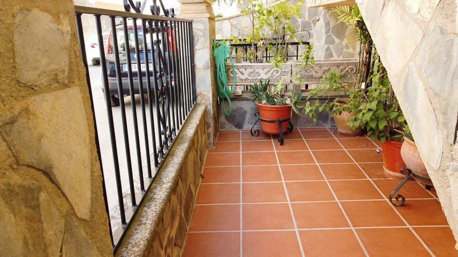 3 bedroom Townhouse for sale in Baza - € 175,000 (Ref: 9230682)