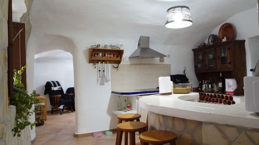 3 soveværelse Hulehus til salg i Baza - € 88.000 (Ref: 9230686)