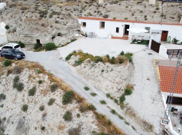 3 chambre Maison Troglodyte à vendre à Baza - 78 000 € (Ref: 9230686)