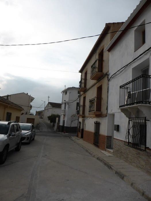 4 soveværelse Byhus til salg i Benamaurel - € 79.000 (Ref: 9234916)