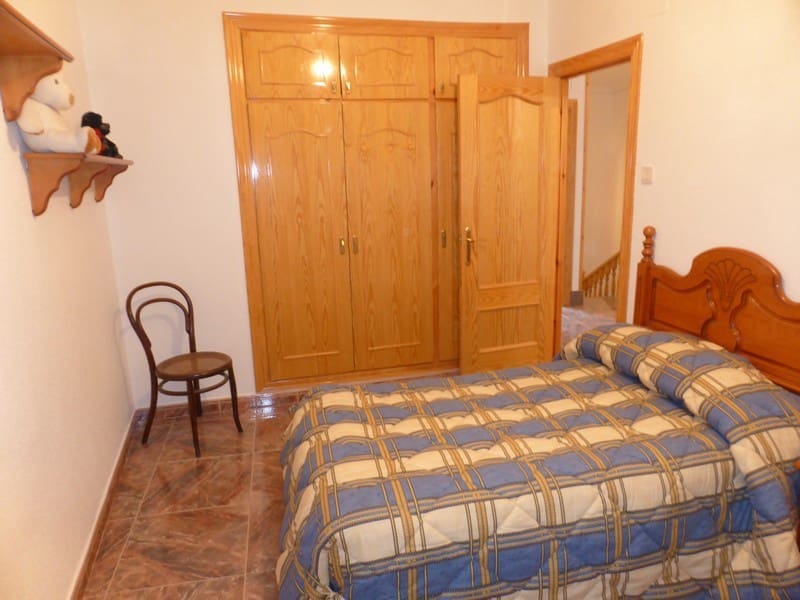 4 soveværelse Byhus til salg i Benamaurel - € 79.000 (Ref: 9234916)