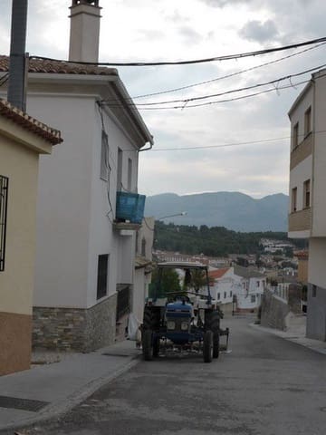 4 soverom Hus til salgs i Benamaurel - € 79 000 (Ref: 9234916)