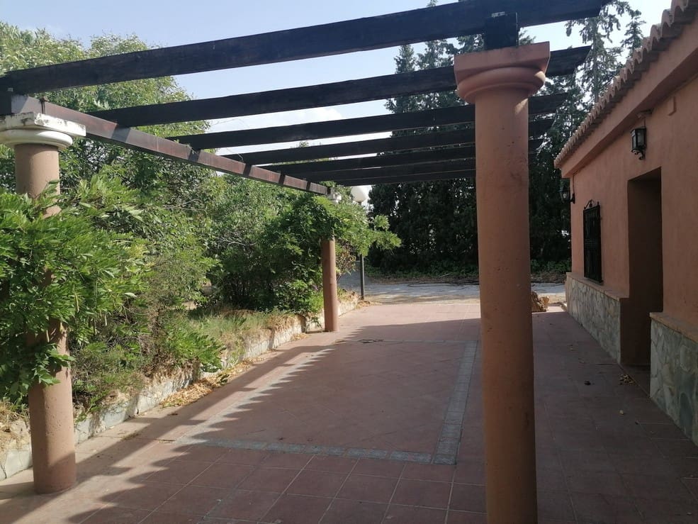 3 slaapkamer Finca/Landhuis te koop in Baza - € 159.000 (Ref: 9235126)