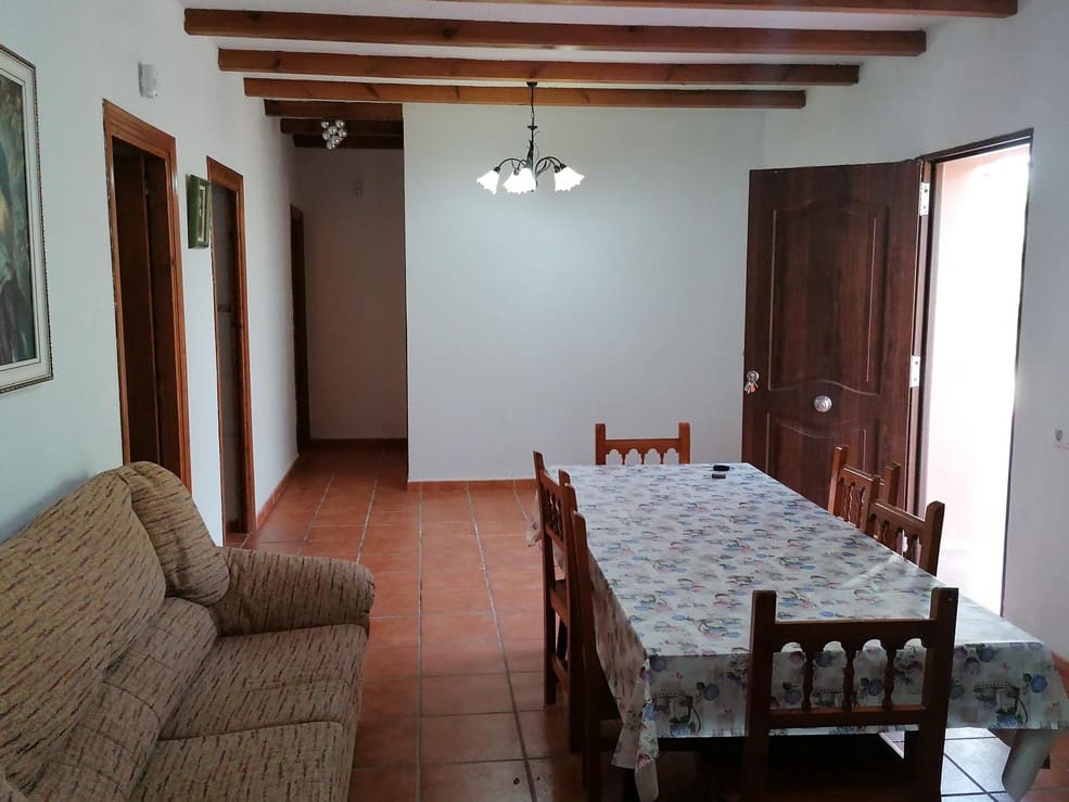 3 slaapkamer Finca/Landhuis te koop in Baza - € 159.000 (Ref: 9235126)