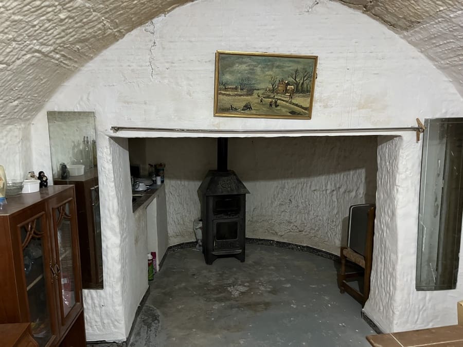 2 soverom Grottehus til salgs i Benamaurel - € 25 000 (Ref: 9241168)