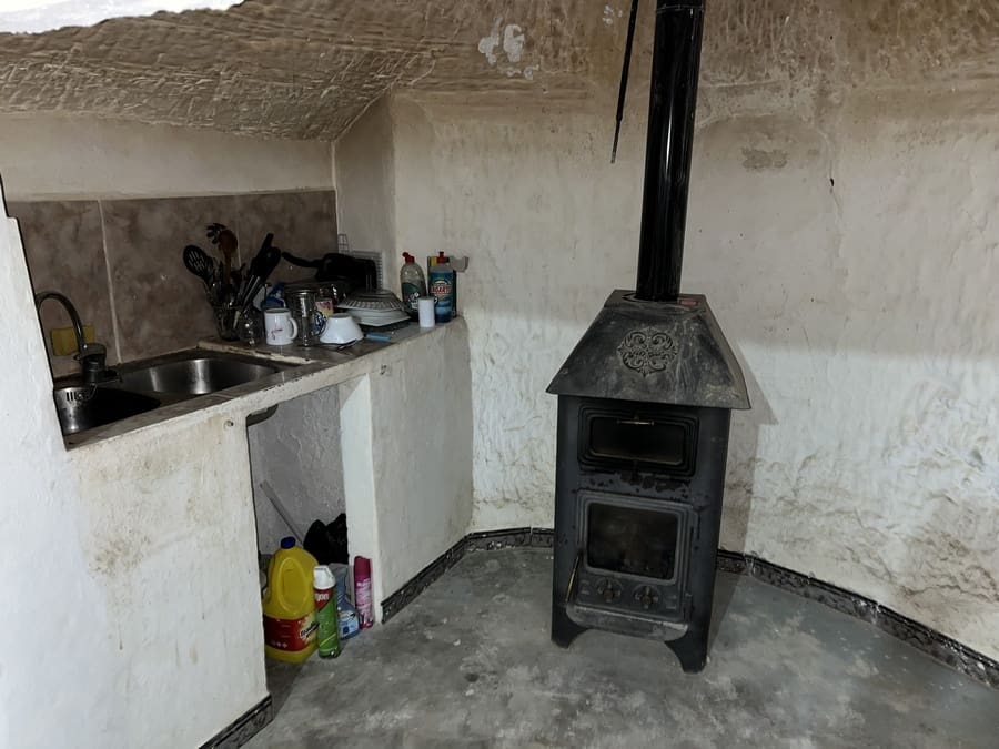 2 soverom Grottehus til salgs i Benamaurel - € 25 000 (Ref: 9241168)