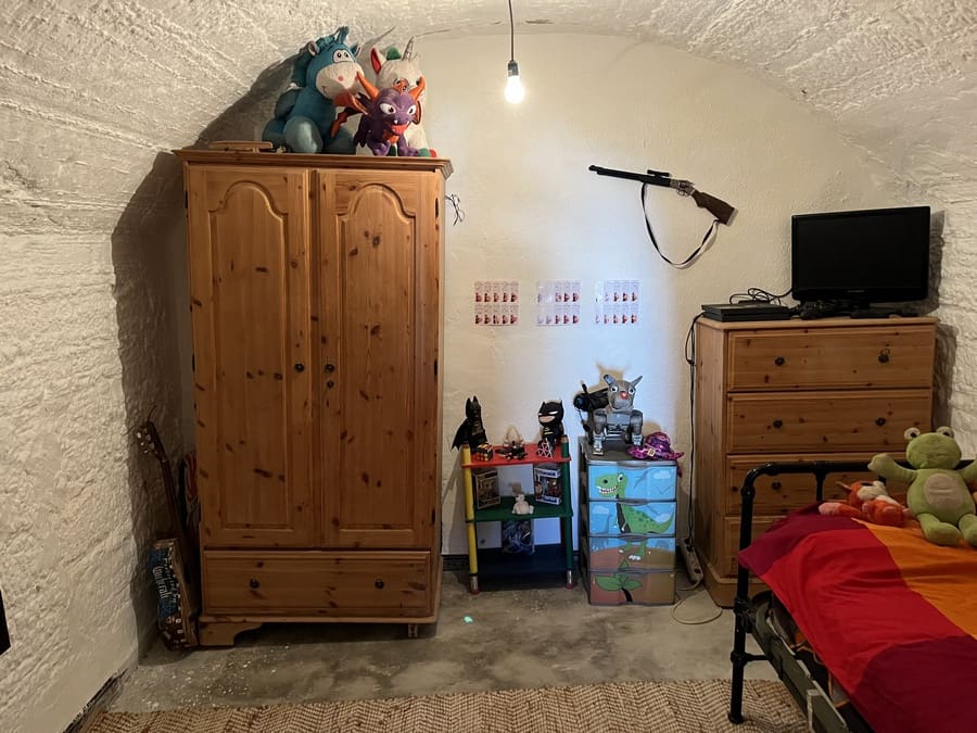 2 soverom Grottehus til salgs i Benamaurel - € 25 000 (Ref: 9241168)