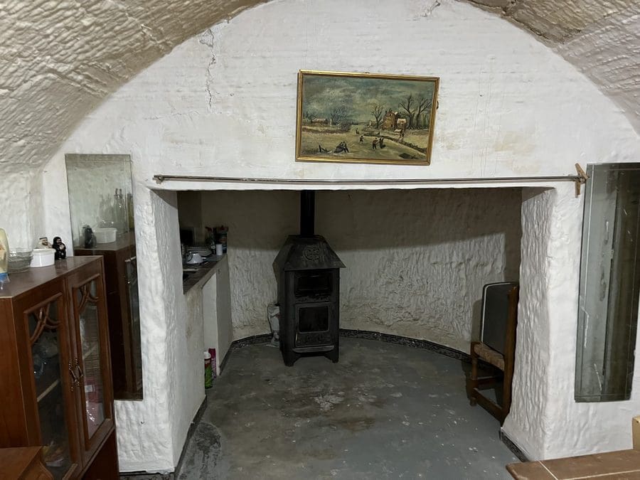 2 soverom Grottehus til salgs i Benamaurel - € 25 000 (Ref: 9241168)