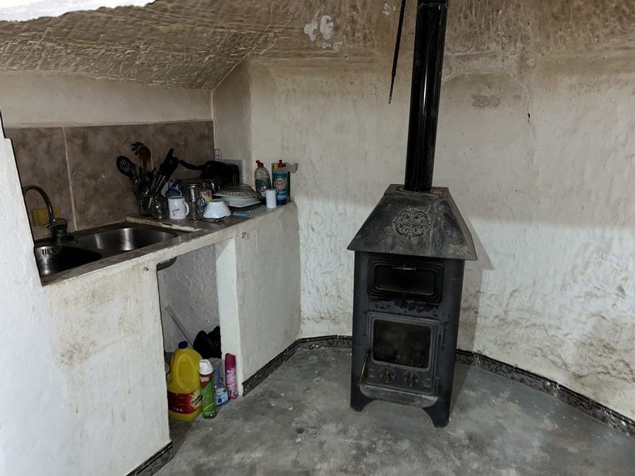 2 soverom Grottehus til salgs i Benamaurel - € 25 000 (Ref: 9241168)