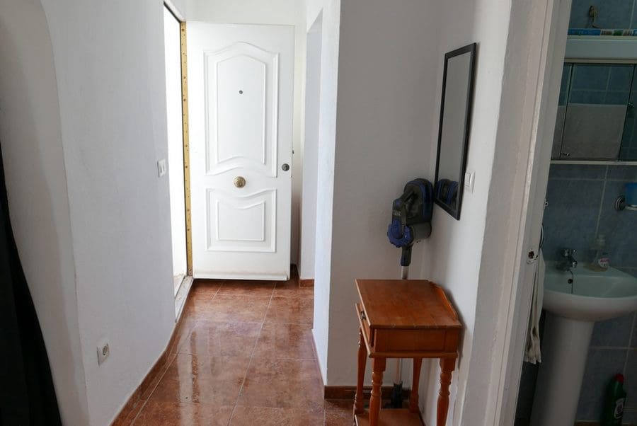 7 bedroom Finca/Country House for sale in Baza with pool - € 250,000 (Ref: 9267701)