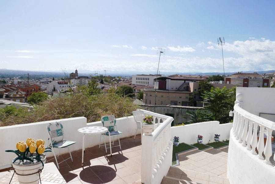 7 bedroom Finca/Country House for sale in Baza with pool - € 250,000 (Ref: 9267701)
