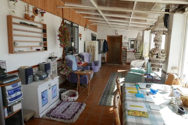 7 chambre Finca/Maison de Campagne à vendre à Baza - 250 000 € (Ref: 9267701)