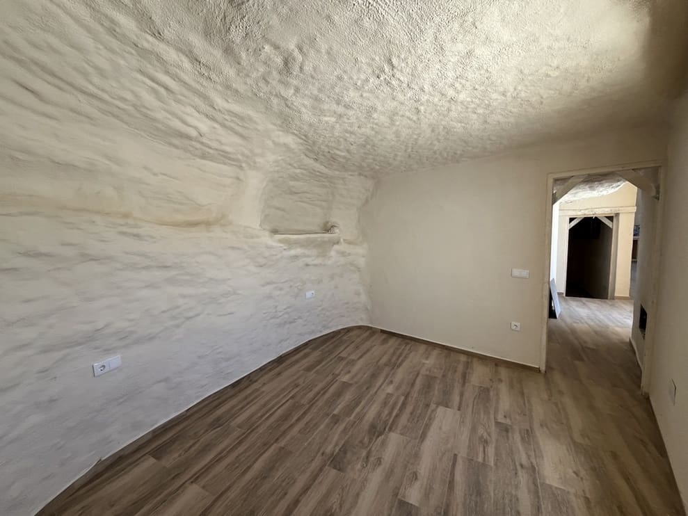 Hulehus til salg i Galera - € 99.000 (Ref: 9275186)