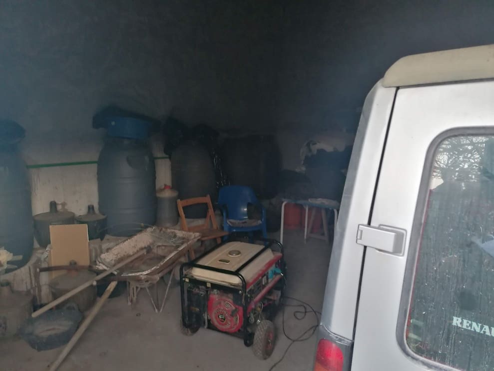 3 bedroom Finca/Country House for sale in Baza - € 155,000 (Ref: 9293281)