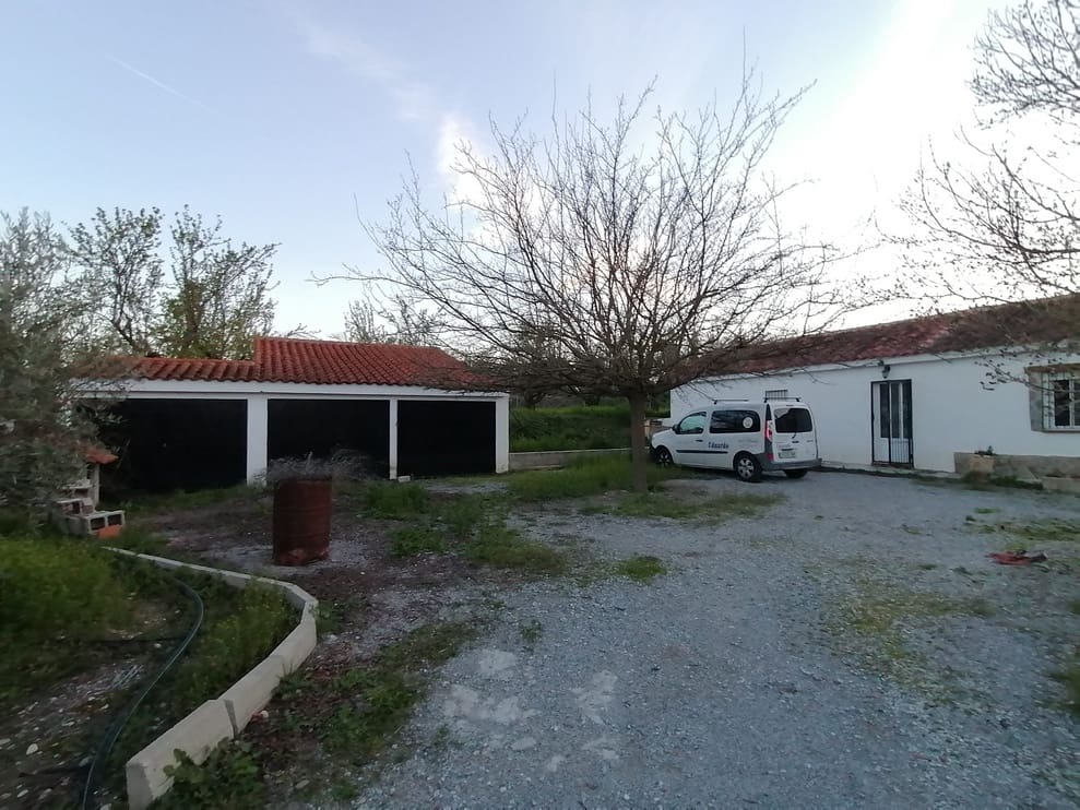 3 bedroom Finca/Country House for sale in Baza - € 155,000 (Ref: 9293281)