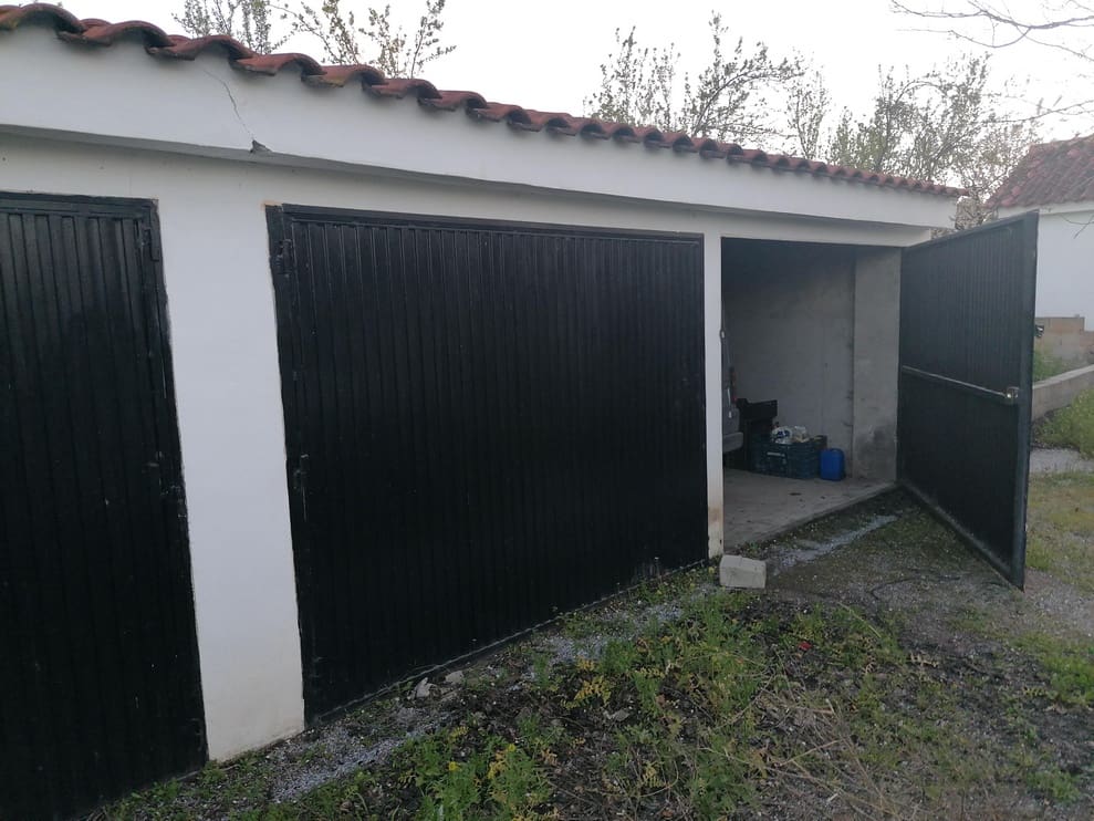 3 bedroom Finca/Country House for sale in Baza - € 155,000 (Ref: 9293281)