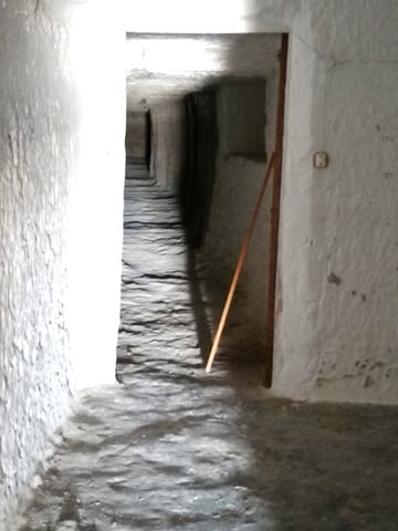 6 soverom Grottehus til salgs i Benamaurel - € 48 000 (Ref: 9293282)