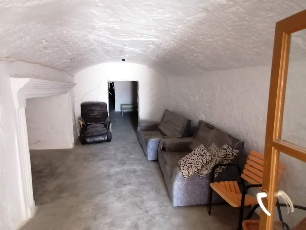 6 soverom Grottehus til salgs i Benamaurel - € 48 000 (Ref: 9293282)