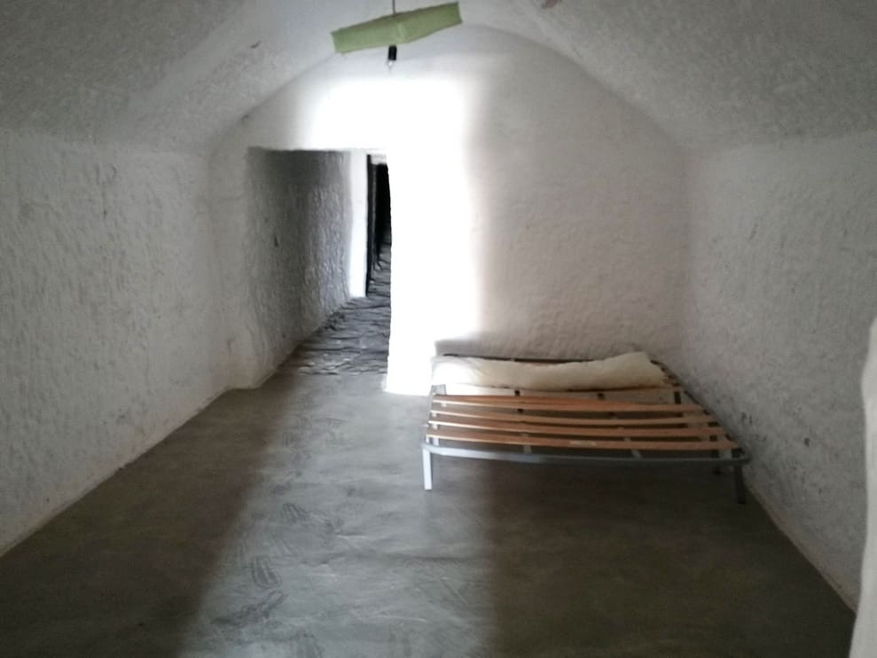 6 soverom Grottehus til salgs i Benamaurel - € 48 000 (Ref: 9293282)